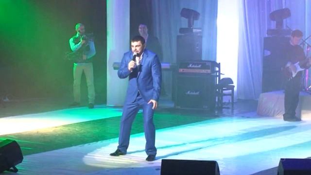 Артур Халатов в концертной программе ПОЕТ ГИТАРА т Фрагмент 26.mp4 смотреть онлайн