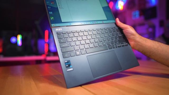 اناقه ونحافه وصغير MSI Prestige 13 Evo Ultrabook смотреть онлайн