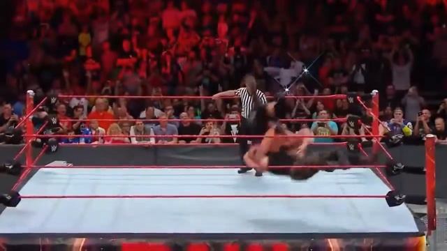 Braun strowman powerful moments . смотреть онлайн