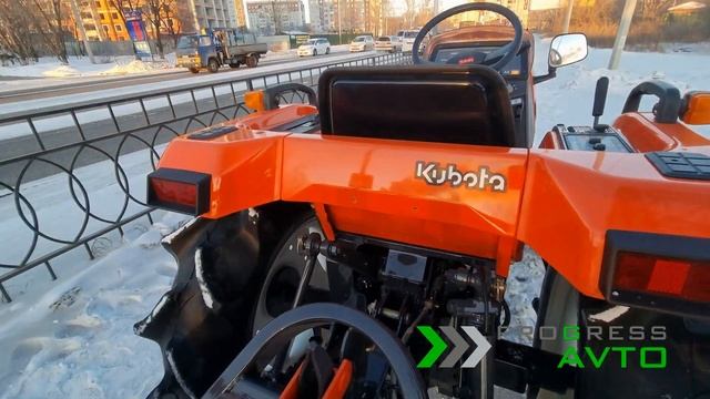 Kubota GT3 трактор японский с почвенной фрезой запуск в холод зимой прогрессавто минитрактора смотреть онлайн