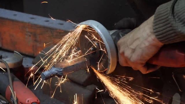 Forging a multibar viking sword, part 1, forging the blade. смотреть онлайн