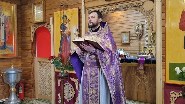 "Вечером деньги, утром стулья" Проповедь отца Алексея смотреть онлайн