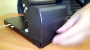 Работа с дыроколом Buromax 4082