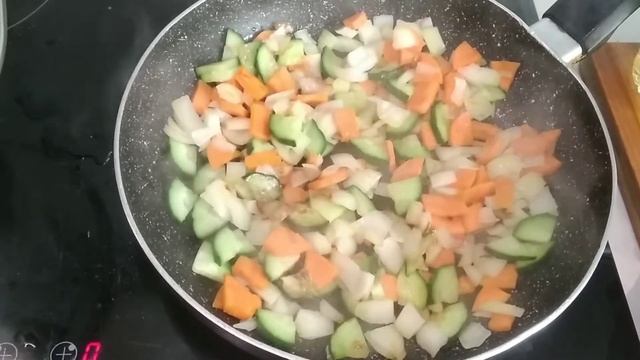 Рассольник"Три огурца"Классический суп заиграл по новому.Делать всем, очень понравится,он Вас влюби смотреть онлайн