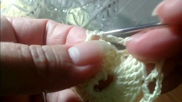 #вязаниемотивов Ажурный мотив крючком для платья, блузы, туники и т.д. смотреть онлайн