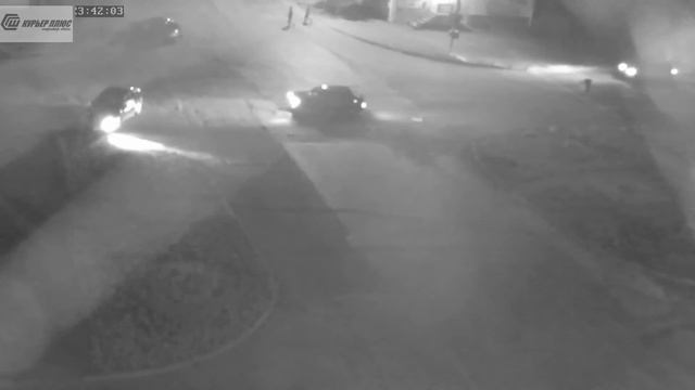 ДТП 24 августа 2019 г. в 23_42 , Володарского-Свердлова-(1080p28).webm смотреть онлайн