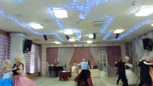 ВАЛЬС ФИГУРНЫЙ на ОСЕННЕМ КАРАЧАРОВСКОМ БАЛУ смотреть онлайн