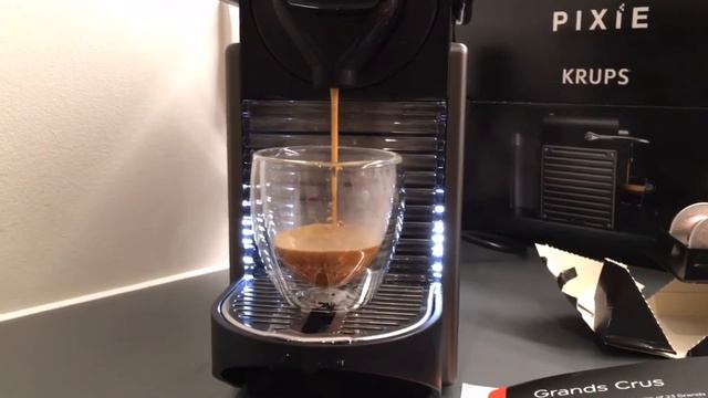 Nespresso Pixie - Krups - Product Review смотреть онлайн