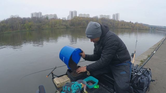 ☑️Vlog #26 Рыбалка на фидер 1001-поклевка 2 часть. Ловля плотвы осенью на реке. 2018. смотреть онлайн