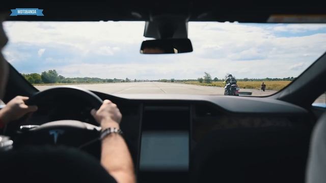 Najszybszy Motocykl? ENERGICA EVA vs Yamaha R1 vs ... ? смотреть онлайн