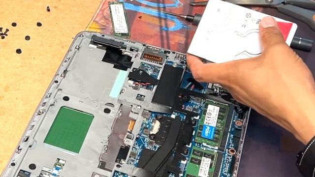 HP EliteBook 840 G4 SSD Upgrade | How To Upgrade RAM on HP EliteBook 840 G4 смотреть онлайн