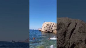 Крым. Пляж Инжир. Прыжок со скалы!