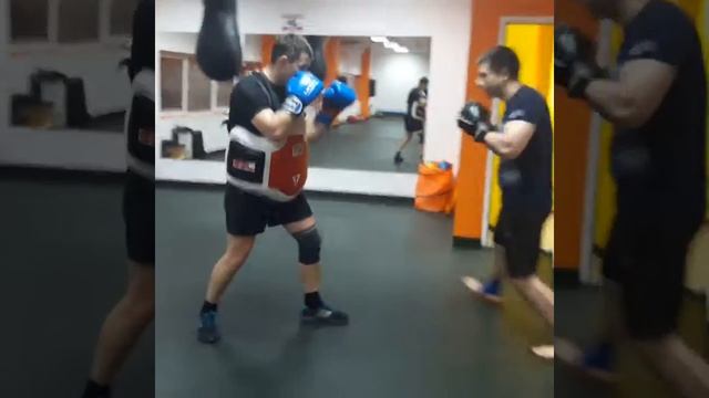 Работа в стойке.. смотреть онлайн