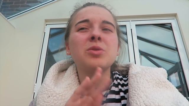 VLOG: MY FIRST WEEK OF A LEVEL EXAMS! (basically just me slowly breaking down lol) смотреть онлайн