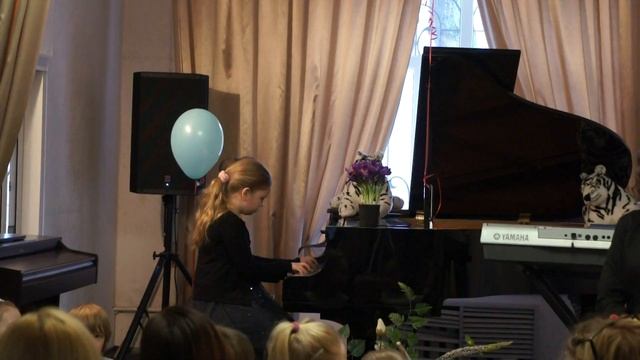 Музыка из х/ф "Игрушка" в 4 руки смотреть онлайн