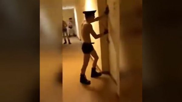 Видео под песню satisfaction.