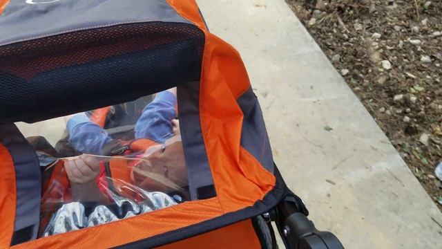 Deacon riding in his stroller смотреть онлайн