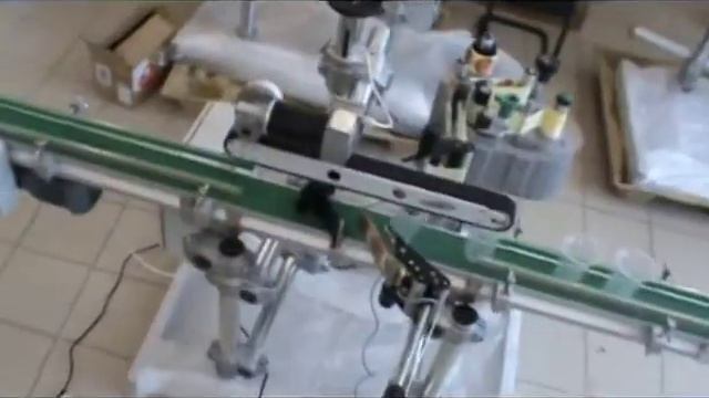 Двухпозиционное нанесение этикеток на стакан смотреть онлайн