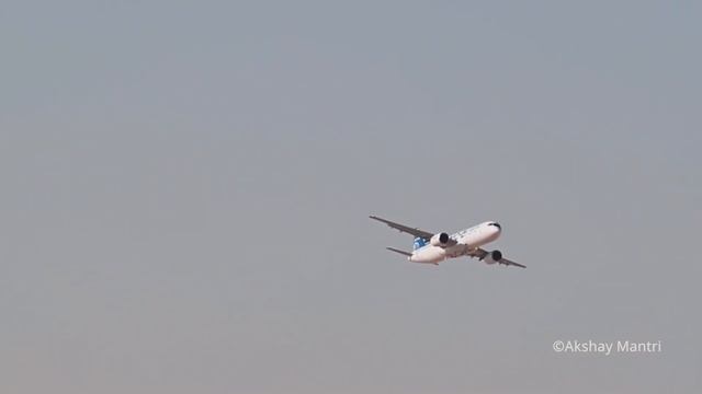 Inside Russia's MC-21 + STUNNING Flying Display at Dubai Air Show 2021. смотреть онлайн