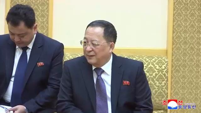Ri Yong Ho Meets Lao Delegation смотреть онлайн