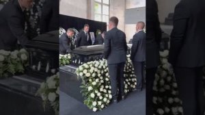 прощание с Юрой Шатуновым . Полное видео.