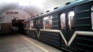 СПБ Метро: Станция "Площадь Восстания"