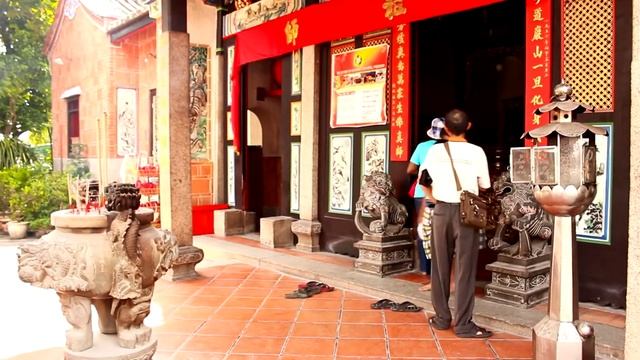 Snake Temple in Penang ☸ Змеиный Храм на острове Пенанг, Малайзия смотреть онлайн