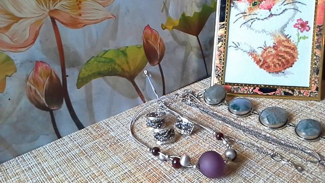 Продам,забытое старое и капелька новинок