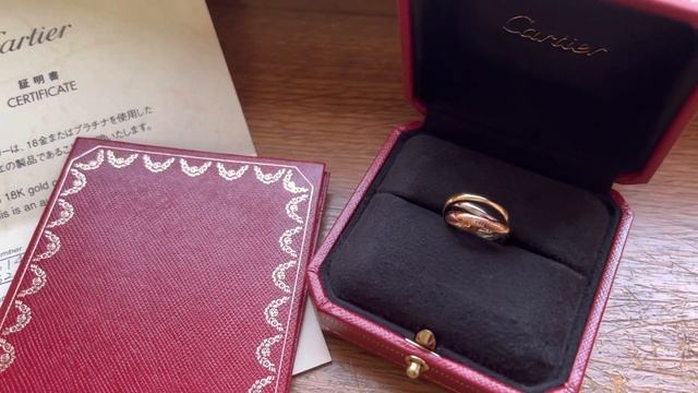 Шикарное Оригинал Кольцо Cartier Trinity смотреть онлайн