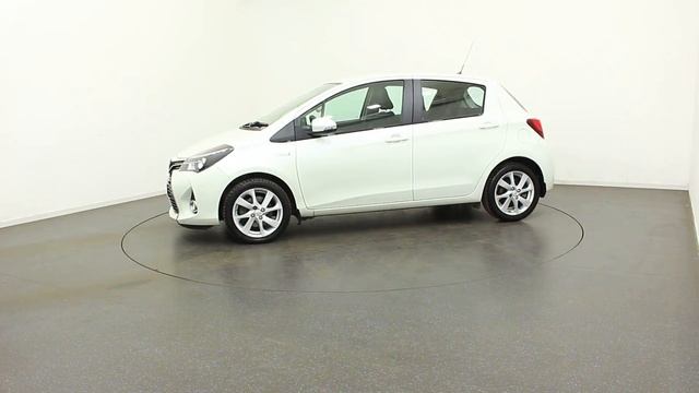 NA15GKV TOYOTA YARIS 1.5 Excel e-CVT Hybrid 5d AUTO 73 BHP смотреть онлайн