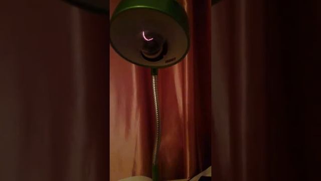 Говорящая лампа смотреть онлайн