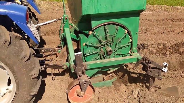 Фотон 244 та Чешська картоплесаджалка. смотреть онлайн