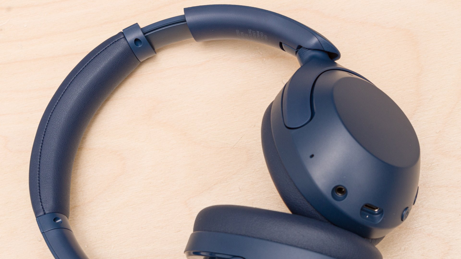 🎧 Sony-WH-XB910N-blue смотреть онлайн