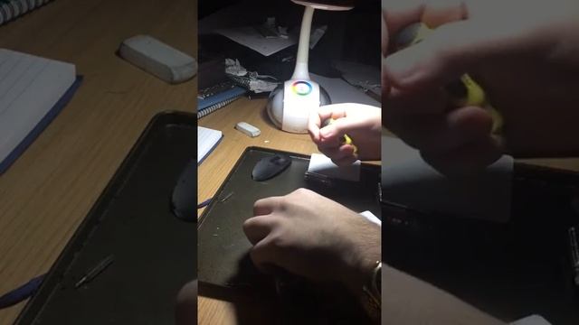 Taking apart smart tv samsung remote model: RMCTPH1AP1 смотреть онлайн