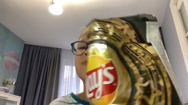 ОБЗОР на чипсы Lays “Нежный сыр с трюфелем“ смотреть онлайн