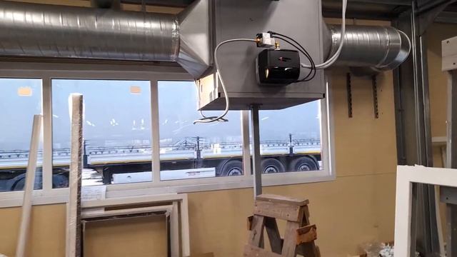 Запускаем газовую горелку в покрасочной камере. смотреть онлайн