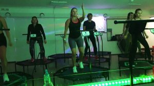 Жгем калории, и двигаемся вместе с Джампинг