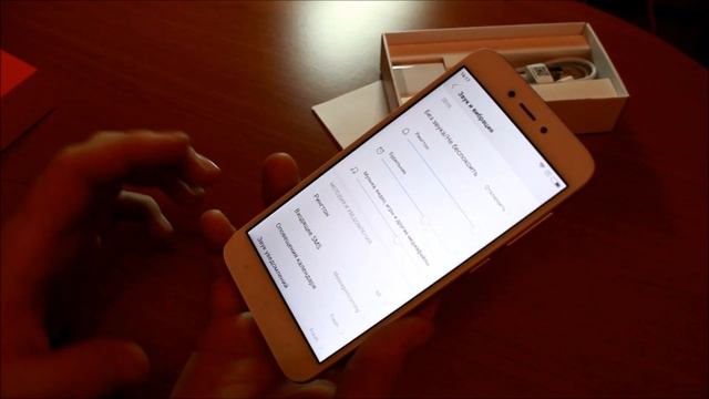 XIAOMI Redmi 5A - распаковка и первый взгляд - GLOBAL MIUI 9 смотреть онлайн