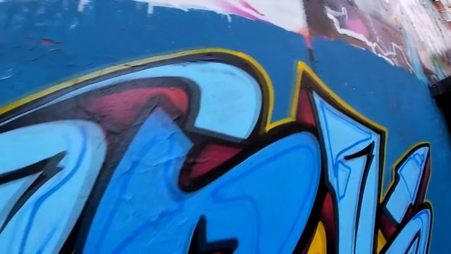 Graffiti Bombing In Rostov City / Two Rooftop/ Tagging/colors Graffiti Piece.