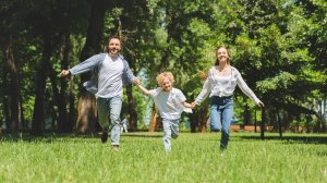 Половинка сердца. Трогательная до слёз песня в подарок сыну на день рождения от мамы и папы.