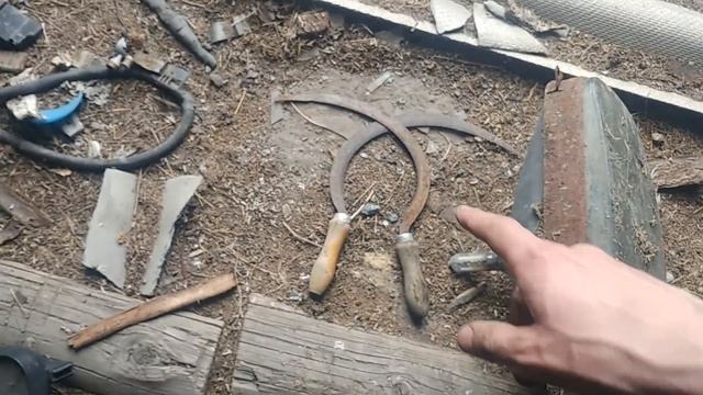 НАХОДКИ НА ЧЕРДАКЕ ПОРАЗИЛИ! АНТИКВАРИАТ КРУГОМ!! Кресты, прялка и многое другое! смотреть онлайн