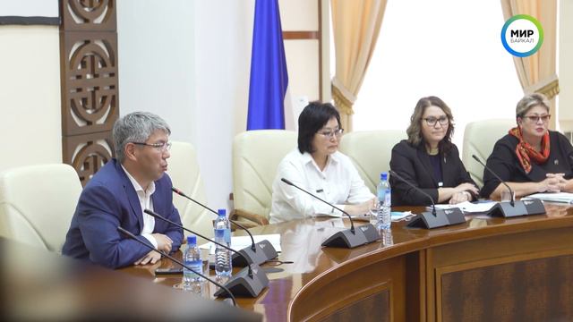 Глава Бурятии вручил благодарственные письма женщинам–волонтерам смотреть онлайн