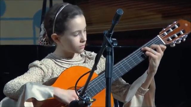 Игорь Дацык "Улицами города" исп. Дарья Лопарева. (Гитара) смотреть онлайн