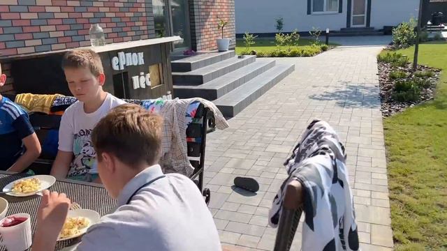 ХОТИМ ПЛАВАТЬ. ЧИСТИМ БАССЕЙН. 6 ДЕТЕЙ В ДОМЕ. НИКА ЛАЙФ смотреть онлайн
