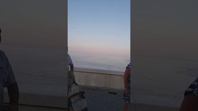 Крым...Ты видел цены на воду в Алуште ? Да ужас ..к тому же она разбавленная смотреть онлайн