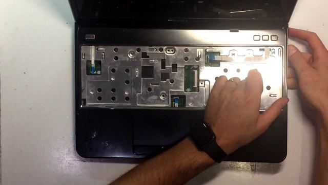 Разборка и чистка ноутбука Dell N5110 смотреть онлайн