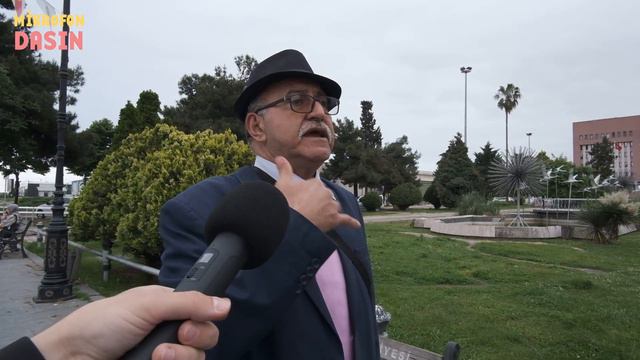 MÜLTECİLER GİTMELİ Mİ? | Mikrofondasın Sokak Röportajları смотреть онлайн