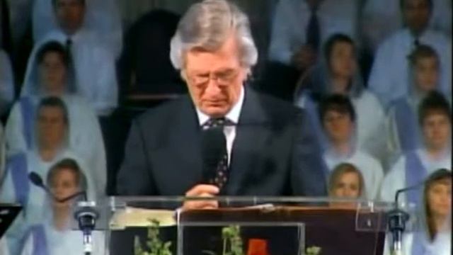 David Wilkerson - Сила в имени Иисуса Христа_2.avi смотреть онлайн