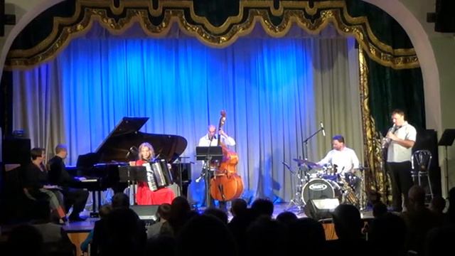 Richard Galliano - Tacot Blues смотреть онлайн