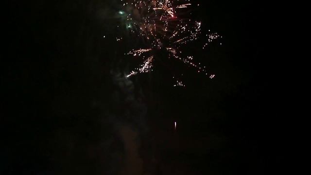 Свадебный фейерверк #Smbat_Larisa 25.08.2017, г.Красноярск смотреть онлайн